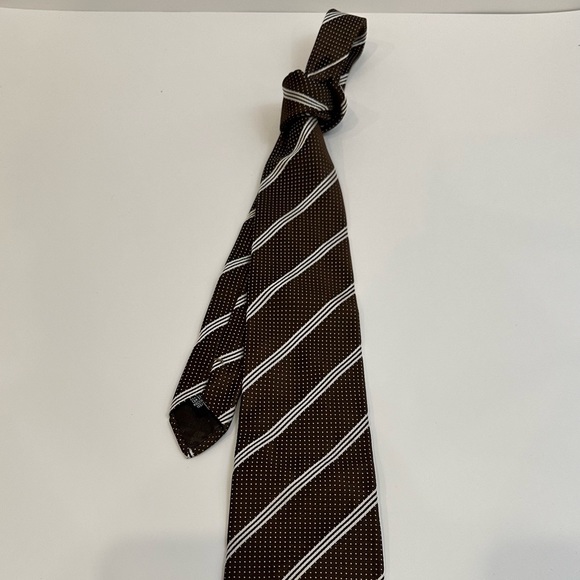 Giorgio Armani Men’s Silk Tie Stripe - Picture 4 of 5